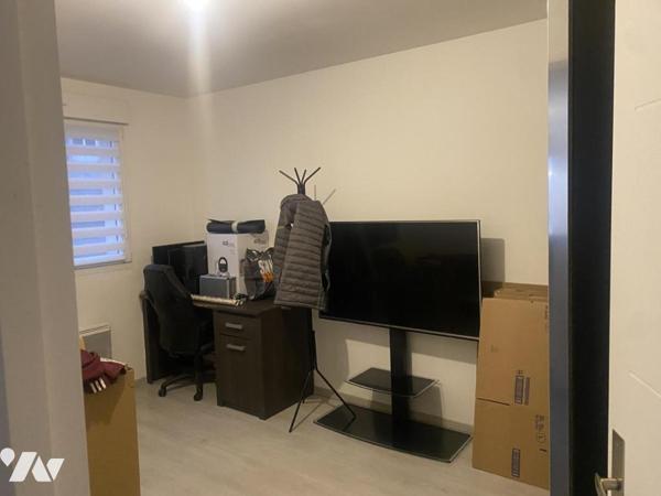 PROCHE CENTRE-VILLE UN APPARTEMENT 4 PIECES PRINCIPALES DE PLAIN-PIED EN PARFAIT ETAT 