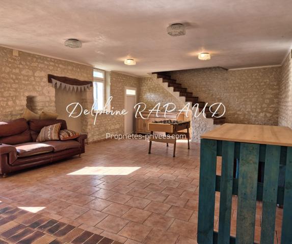 EXCLUSIVITÉ  Maison en pierre 3 chambres avec studio indépendant et grange