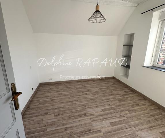 EXCLUSIVITÉ  Maison en pierre 3 chambres avec studio indépendant et grange