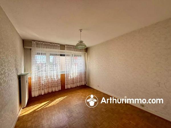 Vente                                                      Appartement
                        
                     3 pièces                      65 m2                     à Belfort