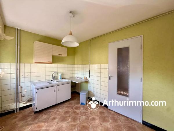 Vente                                                      Appartement
                        
                     3 pièces                      65 m2                     à Belfort