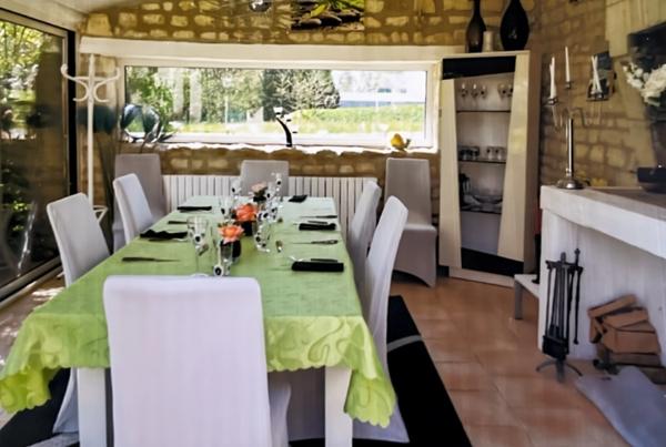 Dpt Vienne (86), à vendre à Thuré, Maison de Maître 16 pièces 670m2-35720 m2