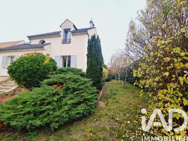 Maison à vendre 6 pièces 126 m² Sainte-Geneviève-des-Bois