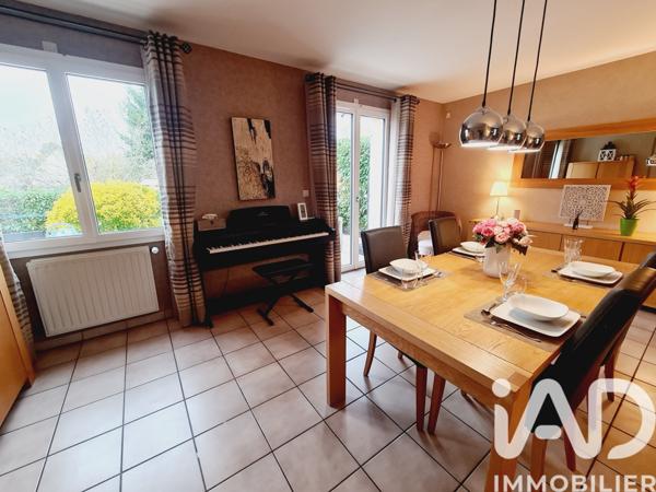 Maison à vendre 6 pièces 126 m² Sainte-Geneviève-des-Bois