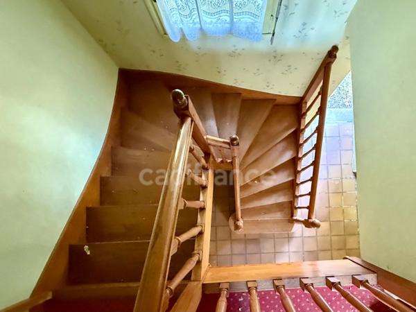 CONCARNEAU - Beuzec Conq - Maison 5 chambres - 1868 m² de terrain - A RENOVER