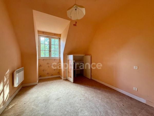 CONCARNEAU - Beuzec Conq - Maison 5 chambres - 1868 m² de terrain - A RENOVER