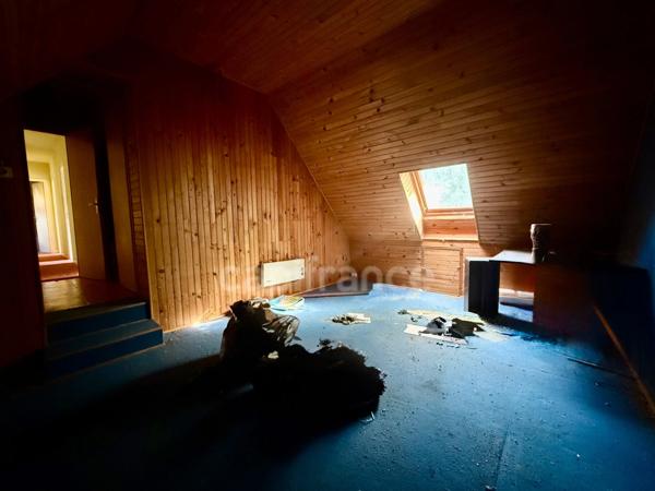 CONCARNEAU - Beuzec Conq - Maison 5 chambres - 1868 m² de terrain - A RENOVER