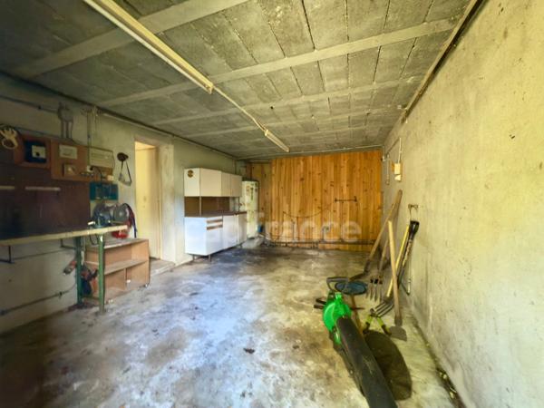 CONCARNEAU - Beuzec Conq - Maison 5 chambres - 1868 m² de terrain - A RENOVER