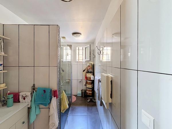 MARSEILLE 13ᵉ – PROPRIÉTÉ DE 167 M² – 4 LOGEMENTS INDÉPENDANTS – PISCINE – 2 GARAGES -DPE A