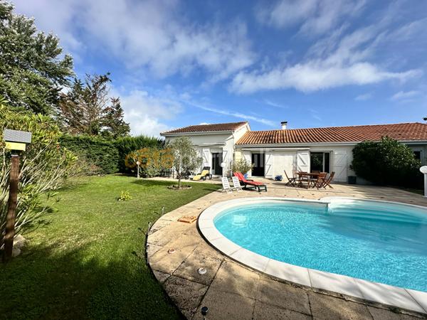 Vente Maison165 m² - 5 Pièces - SOULAC SUR MER (33780)