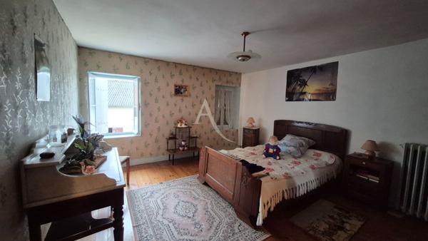 Maison Aujac - corps de ferme avec du potentiel