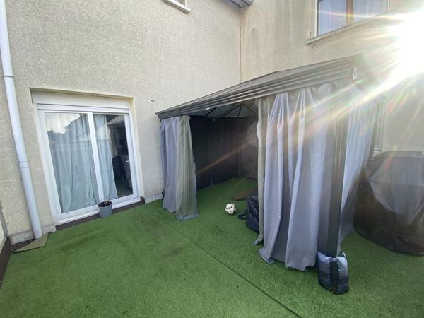 Maison Bobigny 7 pièce(s) 212 m2 (Carrez) terrain 218m2