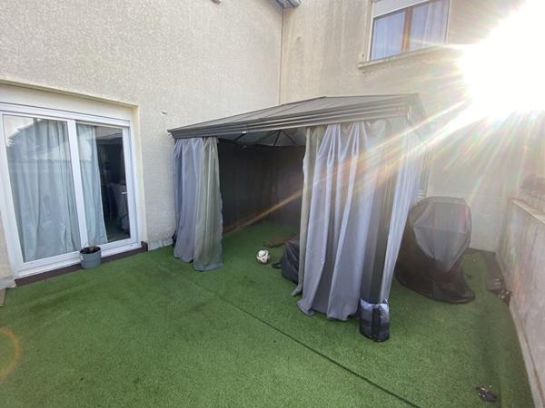 Maison Bobigny 7 pièce(s) 212 m2 (Carrez) terrain 218m2