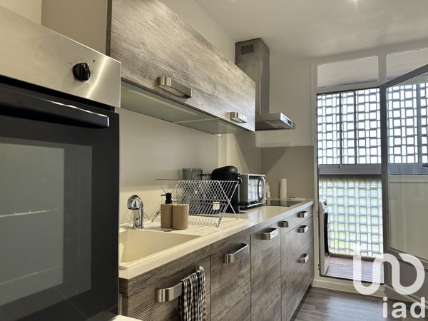 Appartement 3 pièces de 70 m² à Salon-de-Provence (13300)