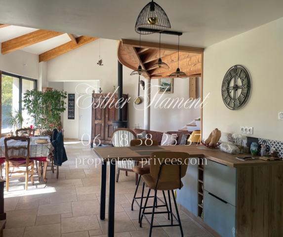 Maison d'architecte à vendre à Saint-Jean-du-Pin ,Immobilier Cévennes ,Esther Flament, conseillère à Anduze