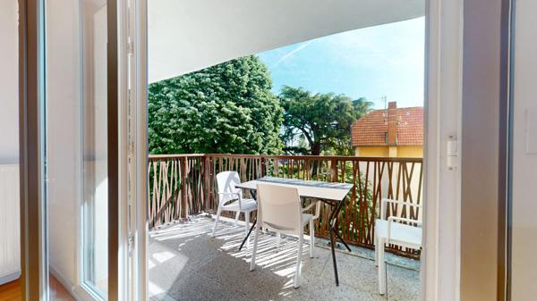 Appartement Chatenay Malabry 3 pièce(s) 59.61 m2 - Balcon - Parking - Récent