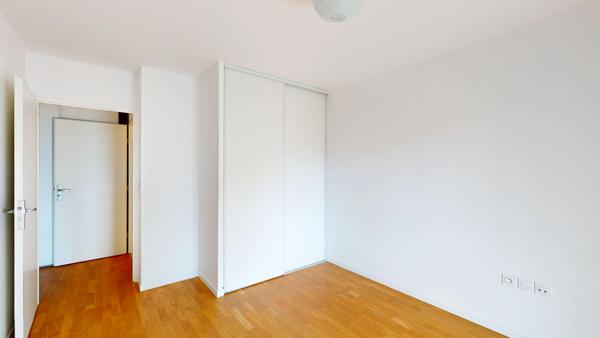 Appartement Chatenay Malabry 3 pièce(s) 59.61 m2 - Balcon - Parking - Récent