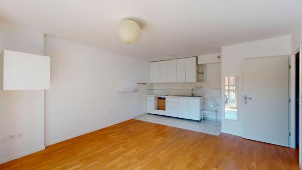 Appartement Chatenay Malabry 3 pièce(s) 59.61 m2 - Balcon - Parking - Récent