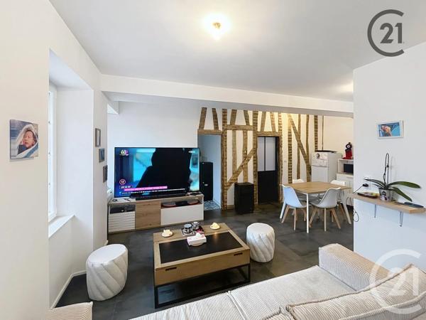 Appartement F3 à vendre  3 pièces - 63,76 m 2   AUXERRE  - 89