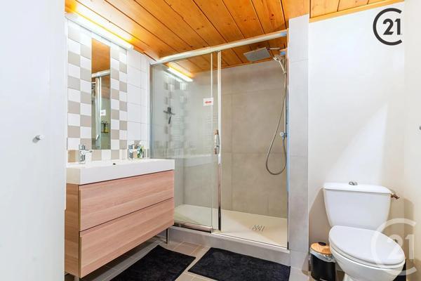 Appartement F3 à vendre  3 pièces - 63,76 m 2   AUXERRE  - 89
