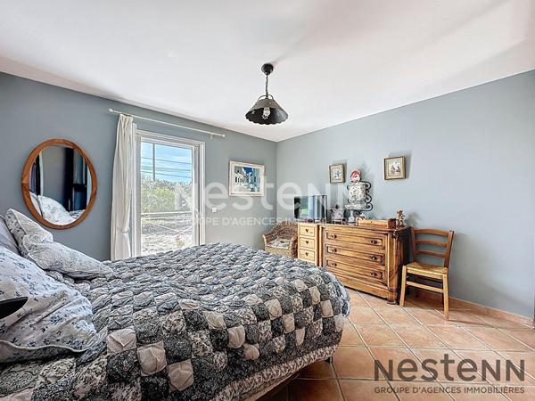 Maison spacieuse de 5 pièces à vendre à Pourrières, cadre naturel et équipements modernes
