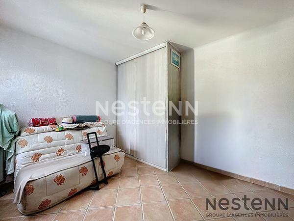 Maison spacieuse de 5 pièces à vendre à Pourrières, cadre naturel et équipements modernes