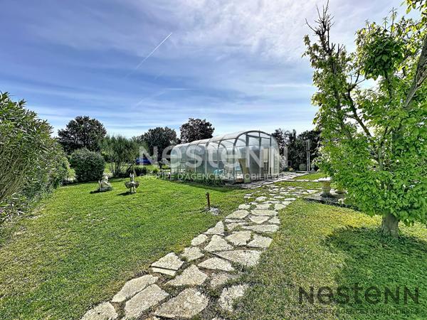 Maison spacieuse de 5 pièces à vendre à Pourrières, cadre naturel et équipements modernes