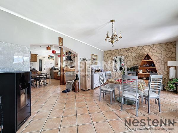 Maison spacieuse de 5 pièces à vendre à Pourrières, cadre naturel et équipements modernes