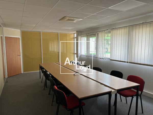Bureaux à louer à Castelnau-d'Estrétefonds - accès immédiat autoroute A62