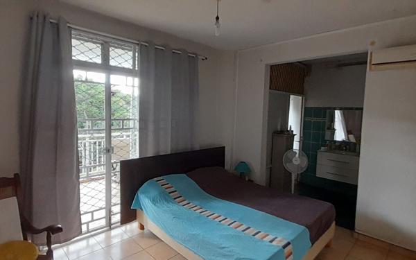 Maison à vendre    7 pièces •  Les Abymes