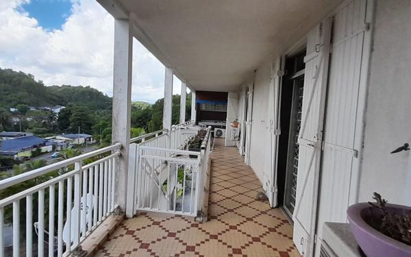 Maison à vendre    7 pièces •  Les Abymes