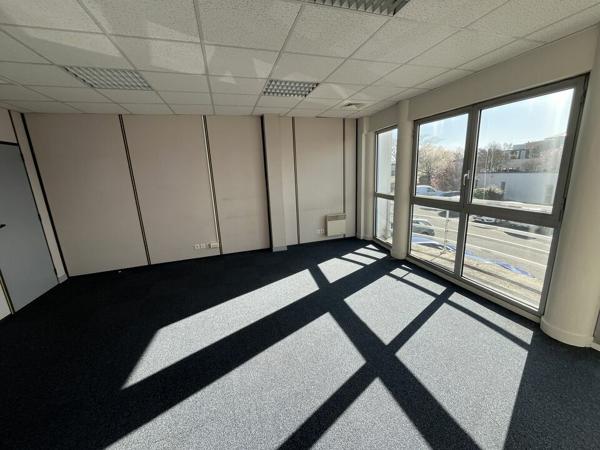 À LOUER BUREAUX MODULABLES 474m2 – TECHNOPOLE DU FUTUROSCOPE - POITIERS NORD