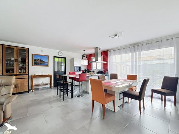Maison à vendre 276 000 € Tonnay-Charente 4 p 97 m² DPE A