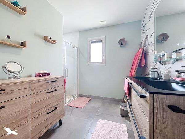 Maison à vendre 276 000 € Tonnay-Charente 4 p 97 m² DPE A