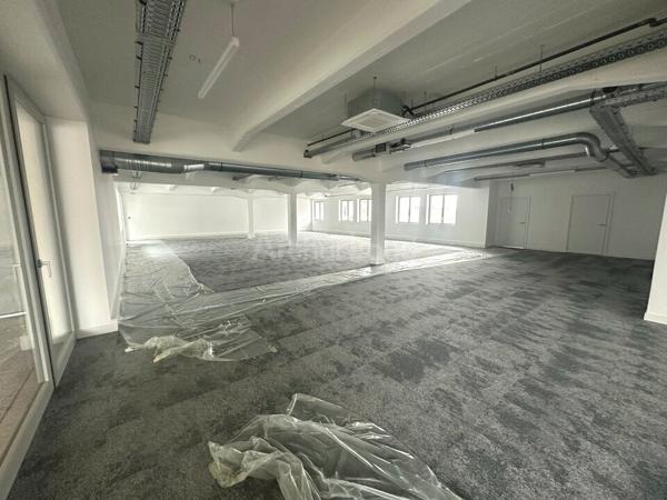 BUREAUX à LOUER de 339 m²