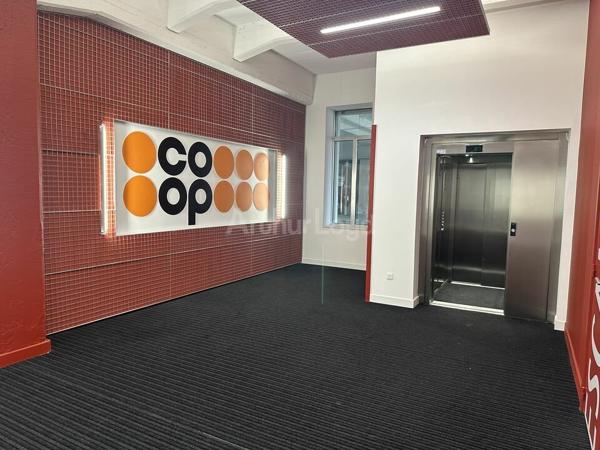 BUREAUX à LOUER de 339 m²