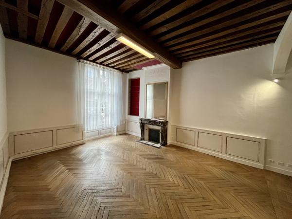 Bureaux à louer 65 m2 à Orléans hyper-centre