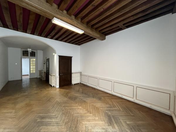 Bureaux à louer 65 m2 à Orléans hyper-centre