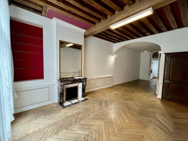 Bureaux à louer 65 m2 à Orléans hyper-centre