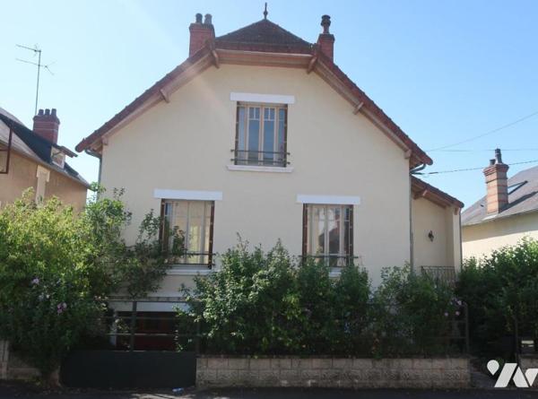 MAISON T5 - CAVE - GARAGE - JARDIN - 297m² cadastré