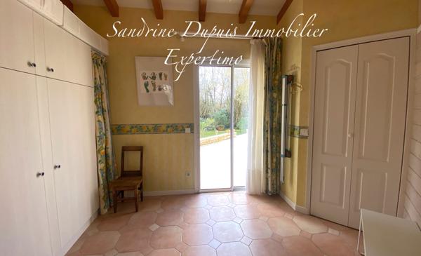 Pisany (17600) Maison Oléronaise 6 pièces avec magnifique véranda. Cadre naturel à Pisany