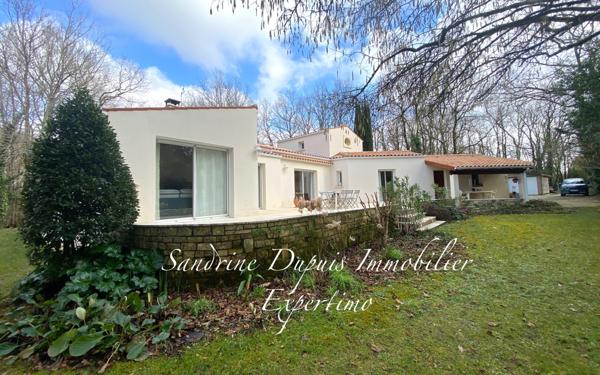 Pisany (17600) Maison Oléronaise 6 pièces avec magnifique véranda. Cadre naturel à Pisany