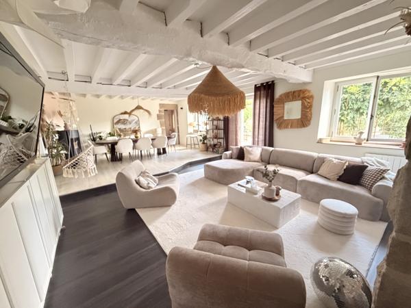 Maison 7 pièce(s) 4 chambre(s) 194 m²