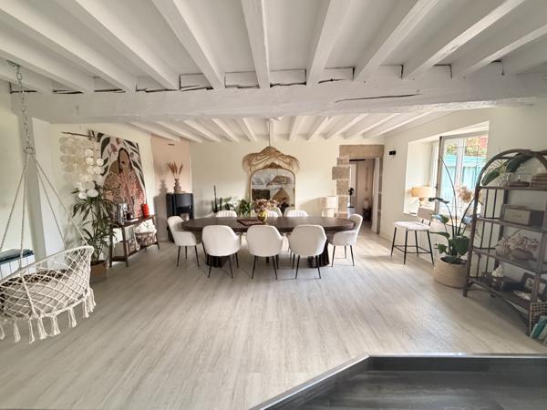 Maison 7 pièce(s) 4 chambre(s) 194 m²