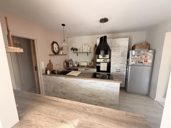 Maison 7 pièce(s) 4 chambre(s) 194 m²