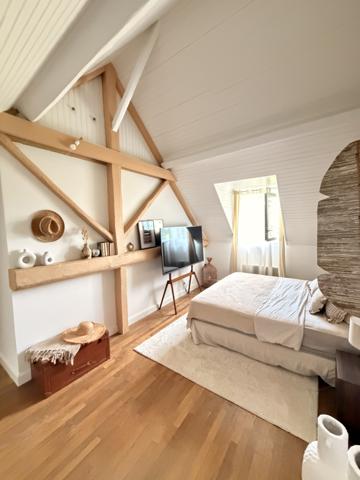 Maison 7 pièce(s) 4 chambre(s) 194 m²