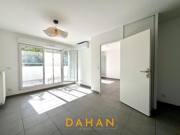 13013 - Saint Jérôme / Saint Mitre - Appartement 2 pièces 41m2, terrasse et parking.