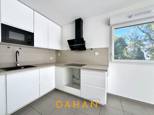 13013 - Saint Jérôme / Saint Mitre - Appartement 2 pièces 41m2, terrasse et parking.