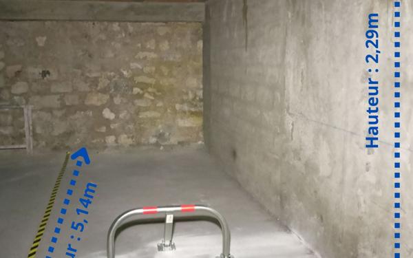 Stationnement à louer    11 m2 Paris 14