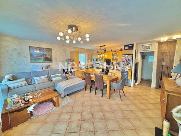 Appartement lumineux 3 chambres 74 m² traversant avec balcon, parking, cave, Verrières-le-Buisson centre, proche écoles, commerces, espaces verts, bus, RER B, N20 et A6, calme, idéal famille ou télétravail